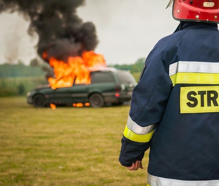 firefighter-extinguish-fire-extinction-48125